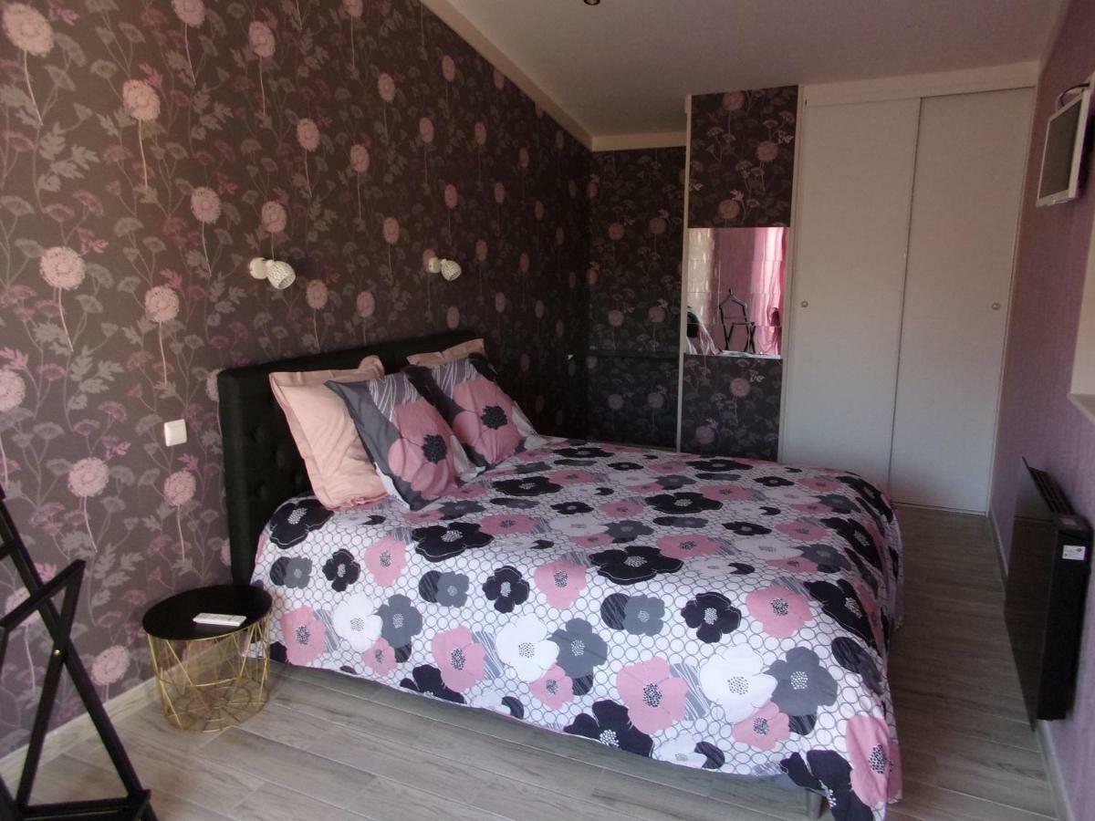 19 Rue Du Cadran Leilighet Montmorillon Eksteriør bilde