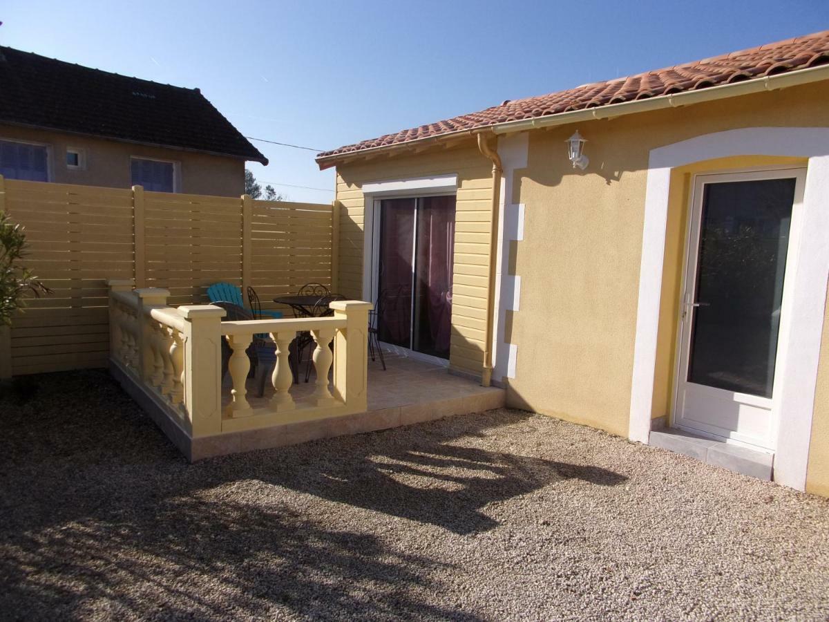 19 Rue Du Cadran Leilighet Montmorillon Eksteriør bilde